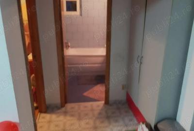 Apartament cu 2 camere decomandat în Precista - 5
