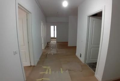 Apartament cu 4 camere decomandat în Herăstrău - 2