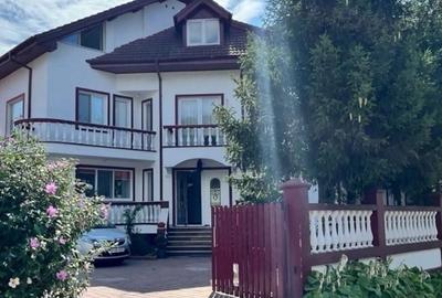 Casă individuală cu 9 camere cu Canalizare în Roșu - 1