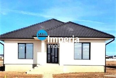 Casă individuală cu 3 camere în Lunca Cetățuii