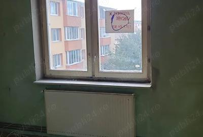 P.F vand apartament 2 camere- Profi- Micro 1- Turda- semidecomandat - etaj 3 - 4