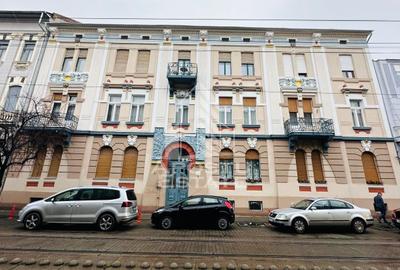 Apartament cu 4 camere circular, mobilat în P-ța Maria - 1