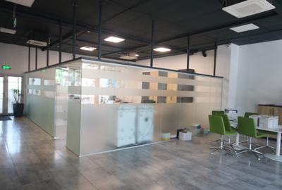 Spatiu cu destinatie Birouri,178,3 mp,2 grupuri sanitare,bucatarie - 6