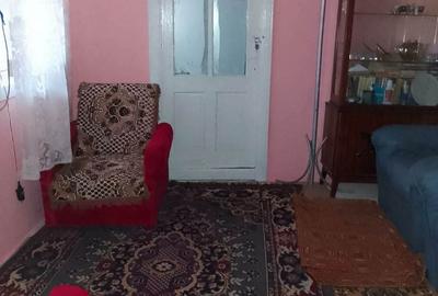 Casă cu 4 camere cu Teren 1173 Mp în Schela - 2