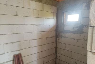 Casă cu 4 camere în Filipeștii de Târg - 1
