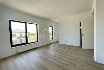 Vila exclusivista**P+1**5 Camere**Teren 704 mp***Langa Padure//Balotesti - 17