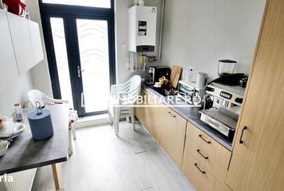 Spațiu comercial, de 220 mp, în Central - 11