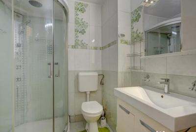 Apartament cu 3 camere semidecomandat în Berceni - 3