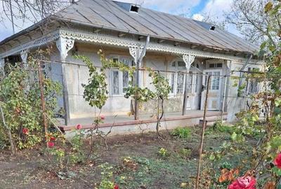 Casă cu 3 camere cu Teren 1746 Mp în Cudalbi - 1