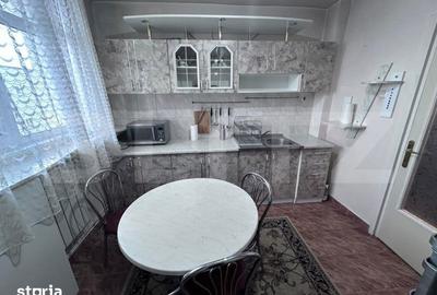 Apartament cu 3 camere semidecomandat în Central - 9