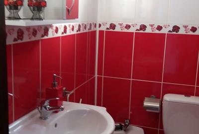 Casă cu 4 camere în Central - 2