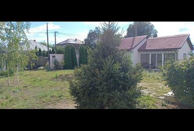 Casă cu 4 camere în Central - 2