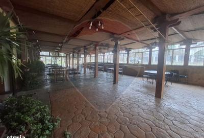 Spațiu comercial, de 1,300 mp, în Central - 4