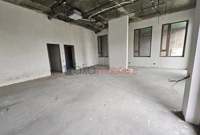 Spațiu comercial, de 126 mp, în Central - 4