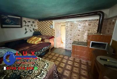Casă cu 4 camere cu Teren 4382 Mp în Somova - 1