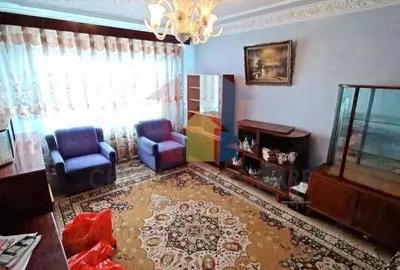 URGENT! 3 camere, 2 bai, DECOMANDAT Dorobantilor - Rosiori