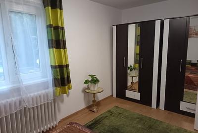Închiriez apartement 2 cam Neptun 1, proprietar, disponibil din octombrie - 6