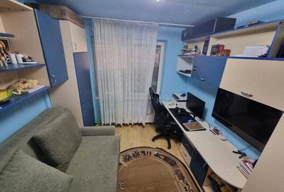 Vand apartament cu 4camere Nufaru - 9
