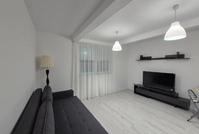 Apartament cu 3 camere decomandat, mobilat în Central