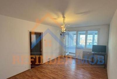 Apartament de vanzare cu 2 camere, zona Trapezului - Metrou 1 Decembrie 1918 - 1