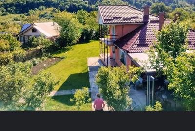 Casa si teren 1453 mp Piatra Neam? - 3