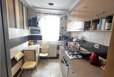 Apartament mobilat si utilat cu 3 camere zona Lazaret din Si - 5