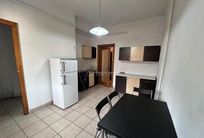 Apartament cu 2 camere decomandat în Central - 3