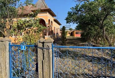 Casă cu 4 camere în Brebeni