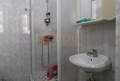 Casă cu Teren 700 Mp în Lipovei - 8