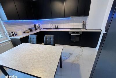 Apartament cu 4 camere decomandat în Centru Civic - 2
