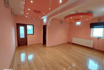 Casă cu 4 camere în Micro 5 - 7