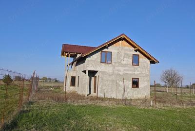 Casă cu Teren 1600 Mp în Gottlob - 1