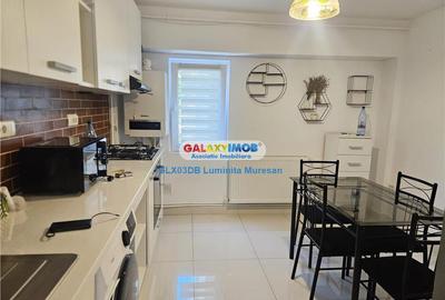 Apartament cu 3 camere decomandat, mobilat în Micro 11 - 1