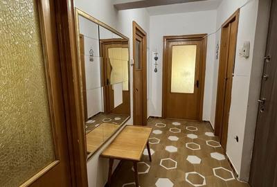Apartament cu 3 camere decomandat în Călărași - 1