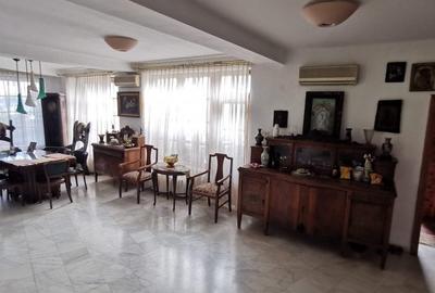 Vila cu scara interioara, semineu,terasa mare, strada linistita - 4