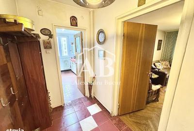 Apartament cu 2 camere decomandat în Titan