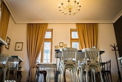 Casă cu 9 camere cu Teren 700 Mp în Ferdinand - 1