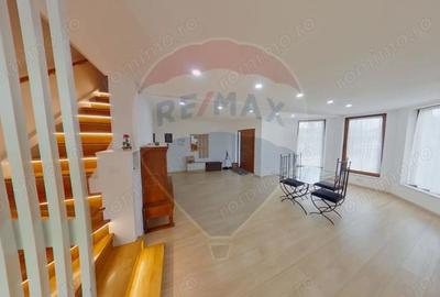 Casă cu 6 camere cu Teren 1359 Mp în Est