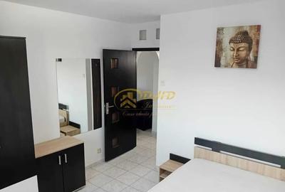 Apartament 2 camere decomandat in Podul de Fier