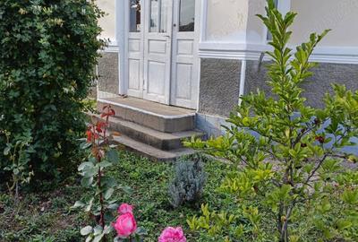 Casă cu 7 camere în Central - 3