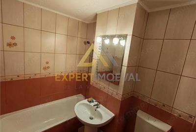 Apartament cu 3 camere decomandat în Săsar - 10