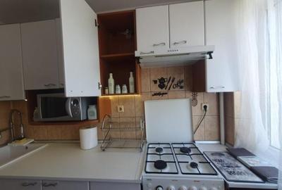 Apartament cu 3 camere semidecomandat, mobilat în Tineretului - 3