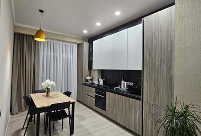 Apartament cu 3 camere decomandat în Eroii Revoluției - 2