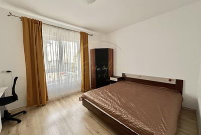 Apartament cu 2 camere semidecomandat, mobilat în Aradului