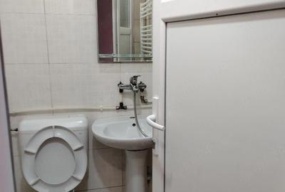 Garsonieră decomandată în Central - 9