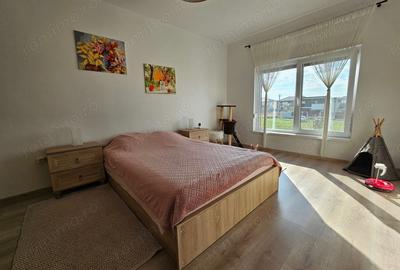 Casă cu 4 camere în Central - 2