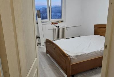 Apartament cu 2 camere decomandat în Runcu - 2