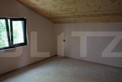 Casă cu 4 camere cu Teren 400 Mp în Lazuri - 3