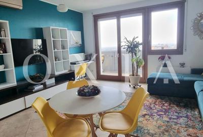 Apartament cu 3 camere semidecomandat, mobilat în Central