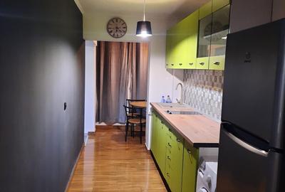 Garsonieră decomandată în Rogerius